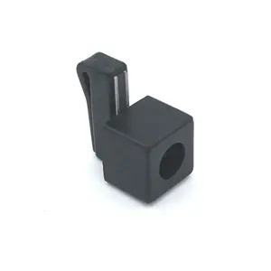 حامل طباشير سنوكر مغناطيسي قوي للبلياردو - متين ومحمول يحمي الطباشير، متوفر كطقم - Product Image 1