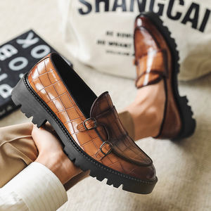 Chaussures habillées pour hommes de qualité supérieure au design classique, idéales pour les occasions formelles et les mariages, mocassins et chaussures bateau - Product Image 2