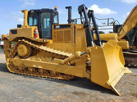 Bulldozer sur chenilles D8R avec ripper à trois dents en promotion
