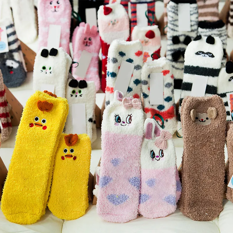Специальные праздничные рождественские носки для девочек, мягкие пушистые милые носки для сна с мультяшными животными, зимние теплые тапочки, детские носки