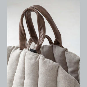 Lüks özelleştirilmiş hafif naylon köpek ve kedi emniyet kanca ve depolama cepler ile evcil hayvan taşıyıcı kabarık seyahat Tote taşınabilir - Product Image 5