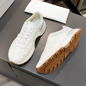 Zapatillas de entrenamiento MJL con suela gruesa - Diseño a rayas blancas y negras para aumentar la altura, calzado informal para parejas, ideal para el día a día. - Product Image 2