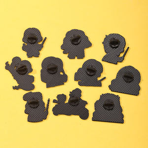 Venta al por mayor de esmalte de aleación de zinc personalizado - Directo de fábrica OEM/ODM Pedidos a granel para marcas Chapado en níquel negro Impresión UV - Product Image 6