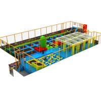 Parc de trampoline d'aventure en tyrolienne avec guerrier ninja commercial personnalisé pour enfants