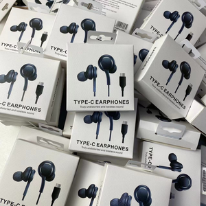 Audífonos Intrauditivos Originales <span class=keywords><strong>AKG</strong></span> con Cancelación Activa de Ruido (<span class=keywords><strong>ANC</strong></span>), Interfaz de 3.5 mm, Alto Rendimiento para Teléfonos, Ajuste Personalizado - Product Image 1