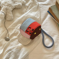 UYEAH OEM/ODM Porte-clés en peluche doux et moelleux, motif dessin animé, avec logo personnalisé, fonction porte-monnaie et mascotte