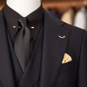 Abito da <span class=keywords><strong>uomo</strong></span> in lana nero notte a righe sottili OEM ODM Premium con revers a notch, <span class=keywords><strong>blazer</strong></span> formale di lusso per matrimoni e ufficio - Product Image 4