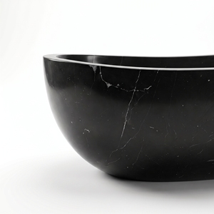 Baignoires ovales modernes de luxe sur mesure en marbre noir Marquina exclusif, autoportantes, pour salle de bain et appartement - Product Image 3