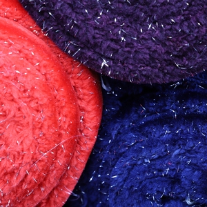 Vente en gros, tissu en peluche polaire brillant de 8 couleurs à motif d'étoiles et échalotes dorés à paillettes pour vêtements - Product Image 4
