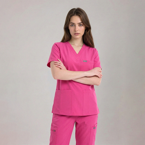 Set di Divise Mediche Personalizzate all'Ingrosso: Top Rosa a Maniche Corte con Scollo a V e Pantaloni Jogger, Etichetta Privata - Product Image 4