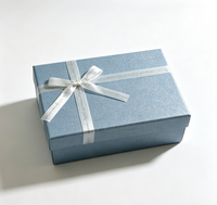 Boîte cadeau rigide à fermeture magnétique avec surface pailletée, ruban satiné imprimé, nœud, papier rigide de luxe, matériaux recyclés, bonbons, mariage