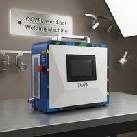 Machine de soudage au laser QCW 600W pour la fabrication de lampes, effet de soudure fin, corps compact et portable pour composants d'éclairage métalliques