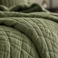 Ensemble de couette en velours de lait vert olive, texturé 3D floral, en polyester, doux, pour l'hiver, OEM ODM