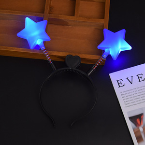 Accessoires de cheveux étoiles à cinq branches lumineuses, accessoires de scène LED, accessoires d'ambiance, bandeaux clignotants pour enfants et adultes - Product Image 4