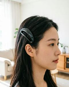 OEM ZJA385 Yihui Pince à cheveux artisanale décontractée en acétate brillant ajouré, forme croissant de lune, pince à maintien complet en arc, type pince requin - Product Image 2