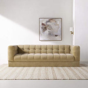 أريكة ثلاثية المقاعد مبطنة بقماش عصري بأسلوب كريمي لغرفة المعيشة - Product Image 5