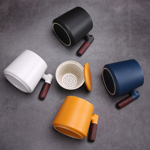 Ensemble de tasses en céramique de style nordique avec poignée en bois et infuseur à thé, pour le bureau, cadeau d'affaires - Product Image 3