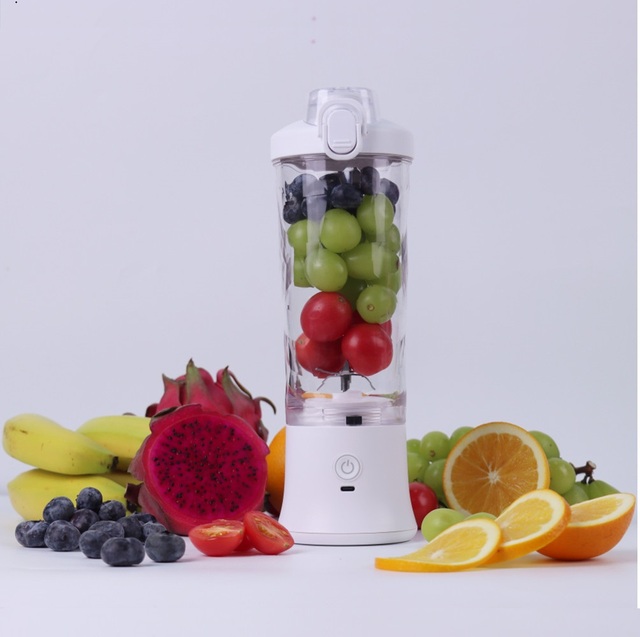 600ML Portable Electric Fruit Juicer USB Rechargeable Machine Sports Mini Bottle Portable Juicer Blender