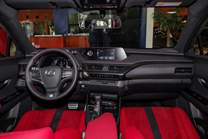 <span class=keywords><strong>Lexus</strong></span> <span class=keywords><strong>UX</strong></span> 2020 200 F SPORT Euro VI NA SUV Compacto de Segunda Mano, <span class=keywords><strong>150</strong></span>-200 CV, 200-300 Nm, CVT, 40000 km, Volante a la Izquierda, Lujo, Gasolina, Techo Solar - Product Image 4