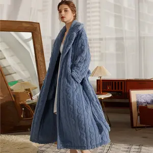 Groothandel Vrouwen Lange Jurk Riemen 3D Badjas Koraal Fluwelen Verdikking Warme En Pyjama