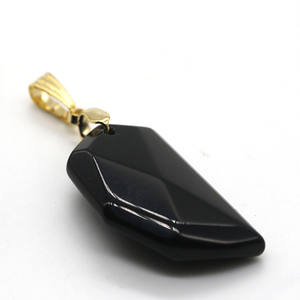 Bijoux fantaisie en gros pendentifs onyx noir améthyste oeil de tigre quartz rose pendentifs en pierre de croissant - Product Image 4