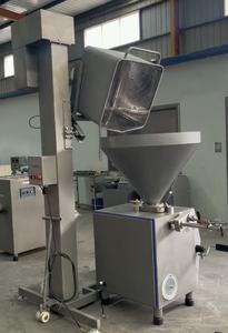 Élévateur de <span class=keywords><strong>bacs</strong></span> de benne basculante de palan de seau de matériel hydraulique de l'acier inoxydable 200L dans l'ascenseur d'ascenseur de viande de machine de ligne de traitement - Product Image 4