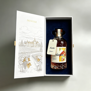 Bouteille <span class=keywords><strong>de</strong></span> <span class=keywords><strong>Cognac</strong></span> Cylindrique Ronde en Verre Épais <span class=keywords><strong>de</strong></span> Haute Qualité 500 ml, Transparente, Gaufrée, avec Logo Personnalisé Gravé - Product Image 3