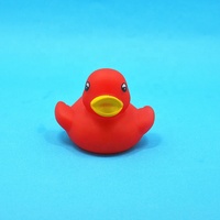 Mini jouet de canard en caoutchouc, plastique souple flottant en PVC coloré, vente en gros