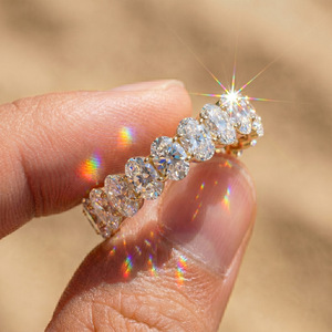 Anillo de Eternidad Completo de Plata de Ley 925 Chapado en Oro con Moissanita de Corte Ovalado Color D VVS para <span class=keywords><strong>Mujer</strong></span>, Anillo de Compromiso - Product Image 2