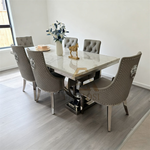 طاولة طعام فاخرة بتصميم عصري راقٍ على الطراز الاسكندنافي، قاعدة من الفولاذ المقاوم للصدأ الذهبي وسطح من الرخام الأسود، مناسبة للفلل والمطاعم - Product Image 3