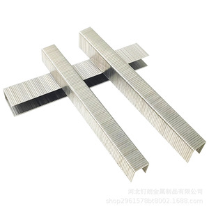 Clavos en U de Acero Inoxidable Dinglang 1013J, Calibre 20, Grado Industrial, para Clavadoras Neumáticas - Product Image 3