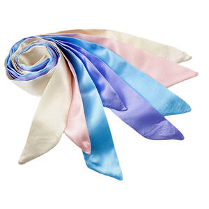 กระเป๋าคาดผมผ้าซาตินสีม่วงลาเวนเดอร์อ่อนแถบคาดศีรษะสี่เหลี่ยมเล็กสำหรับผู้หญิง - Product Image 2