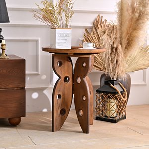 Table basse en bois massif de style européen INNOVA, design moderne et décoratif, avec pieds en forme de papillon, pour le salon de la maison - Product Image 4