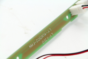 Barra de Luz LED de 4 LED con Conectores de 4 Pines Precableados, Módulo Indicador LED Personalizable para Uso Automotriz/Industrial - Product Image 3