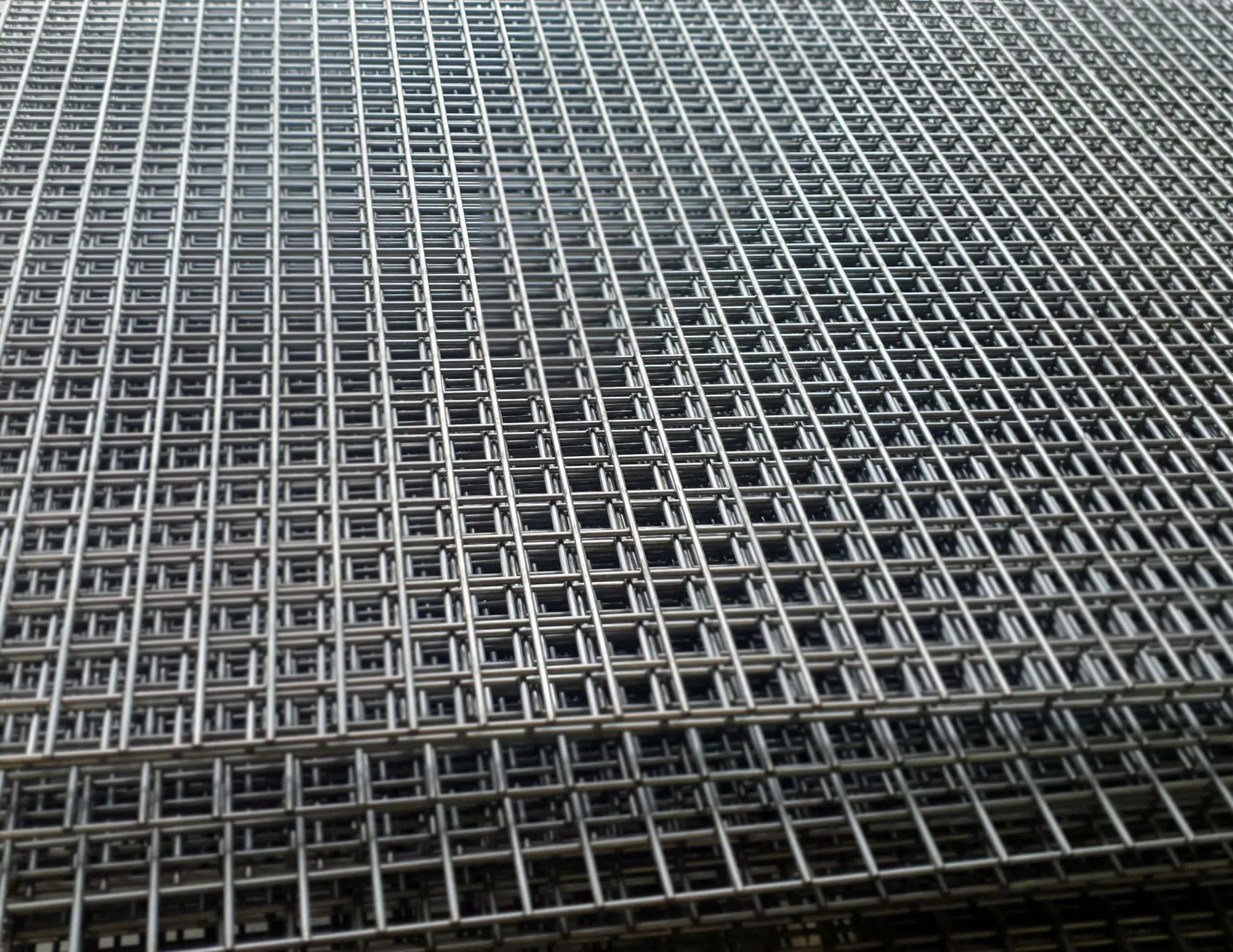 35x35m galvanizli kare delik 12 inç 5 ayak kaynaklı çelik tel örgü panel