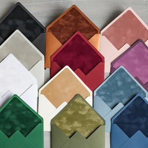 Buste con Fodera Interna in Velluto Multicolore, Buste Spesse di Lusso Vuote per Inviti di Matrimonio e Biglietti di Auguri - Product Image 1