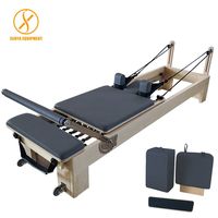 Machine de Pilates Reformer en Bois Classique Moderne, Durable, Portable, Design Ergonomique pour le Yoga ou la Salle de Sport à Domicile, Entraînement Professionnel du Core