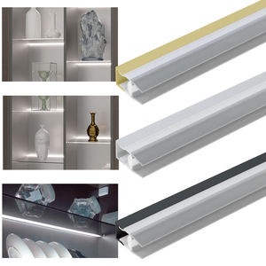 Estante de Vidrio Iluminado de Alta Gama para Boutique, Luz de PC Lechosa de 3 Lados, Marco de Aluminio de 8 mm - Product Image 2