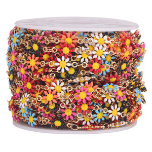 ขายเป็นเมตร โซ่สแตนเลสเคลือบทอง 18K ลายดอกเดซี่เคลือบสีสันสดใส ทำมือ พร้อมจี้รูปดอกทานตะวัน ขายส่งแบบม้วน - Product Image 2