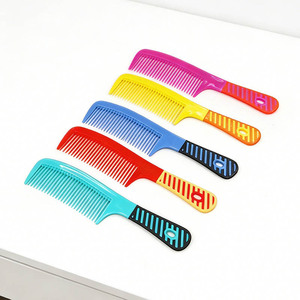 Household candy-colored plastic <b>combs</b>, men's and women's long hair <b>combs</b>, old-fashioned <b>combs</b>, large teeth, <b>wide</b> teeth, parting - Product Image 5