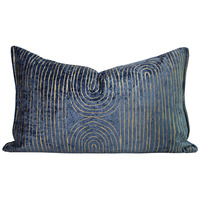 Ensemble de coussins décoratifs bleu marine et or, carrés et lombaires, style moderne glamour, imprimé lignes abstraites, pour canapé et chambre à coucher