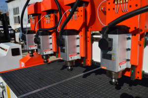 2 <span class=keywords><strong>3</strong></span> 4 5 6 iğ ahşap cnc router, ahşap oyma makinesi 1325 1530 2030 çok kafaları kesme makinesi ahşap mobilya alüminyum - Product Image 4