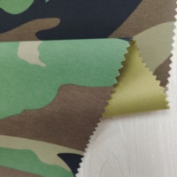Tissu de veste de randonnée en nylon léger imprimé de camouflage, taslon imperméable et respirant en tricot laminé softshell