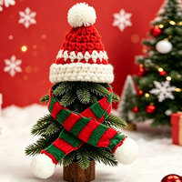 Mini-chapeau de Noël tricoté à la main en gros, mini-chapeau au crochet fait main pour cadeau de Noël, décoration de poupée ou de doigt
