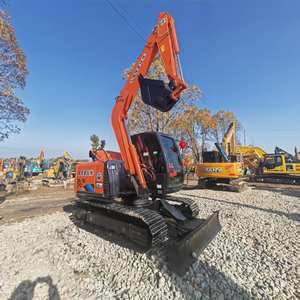 Mini pelleteuse sur chenilles d'origine Hitachi ZX70 à vendre Zaxis70 japonais poids en ordre de marche de 7 tonnes avec moteur et boîte de vitesses Isuzu - Product Image 1