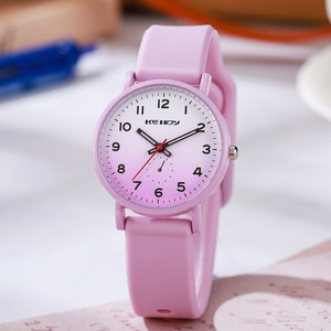 Nuevo Reloj de Mujer, Estilo Minimalista con Correa de Silicona y Números Simples (Diseño Exclusivo) - Product Image 5