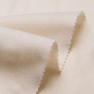 Materiales de fieltro de <span class=keywords><strong>cuello</strong></span> perforado <span class=keywords><strong>con</strong></span> aguja no tejida de 0,5mm de espesor de alta densidad para collares de chaqueta resistentes y atuendo profesional - Product Image 1