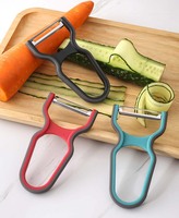 Éplucheur de légumes manuel en acier inoxydable avec lame en acier inoxydable, poignée confortable, éplucheur droit noir réutilisable