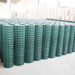 Rouleaux de <span class=keywords><strong>grillage</strong></span> soudé galvanisé à mailles carrées 0,4-6 mm <span class=keywords><strong>pour</strong></span> clôtures de jardins et cages à lapins, soudure PVC électrosoudée – Vente chaude - Product Image 2