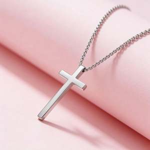 高光沢でおしゃれな金メッキのリンクチェーン、3サイズ3色展開、ステンレス製のキリスト教十字架ペンダントネックレス - Product Image 5